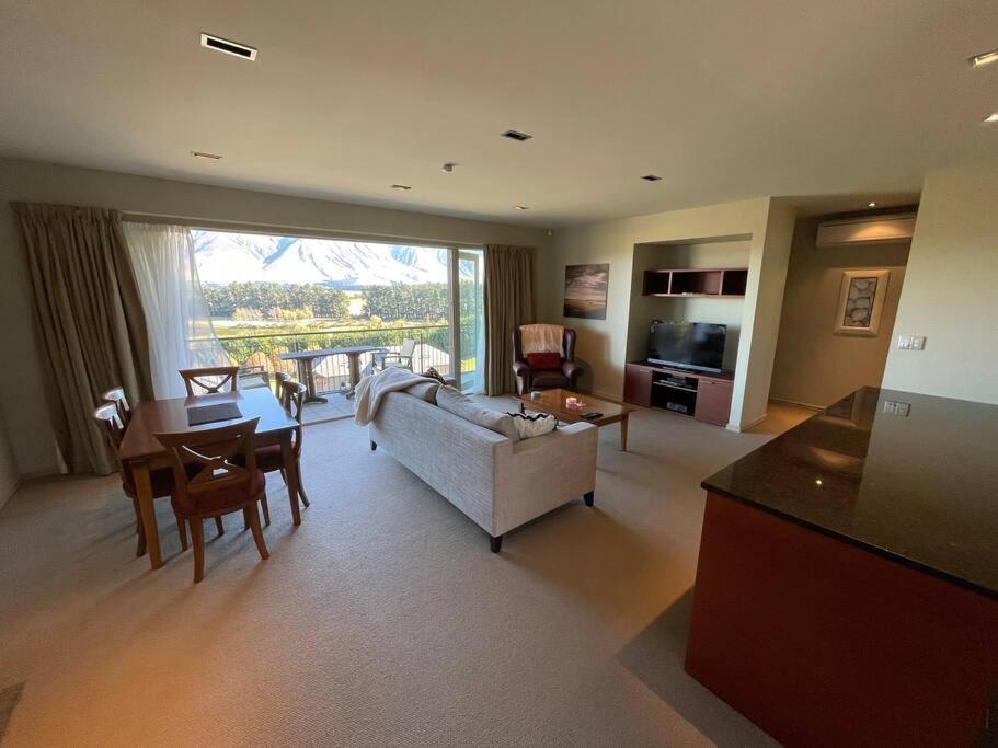 Terrace Downs 2 Bedroom Apartment Windwhistle Exterior photo